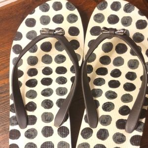 Coach flip flops